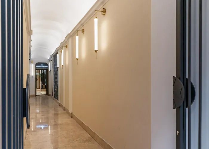 Konukevi Townhouse Condotti 29
